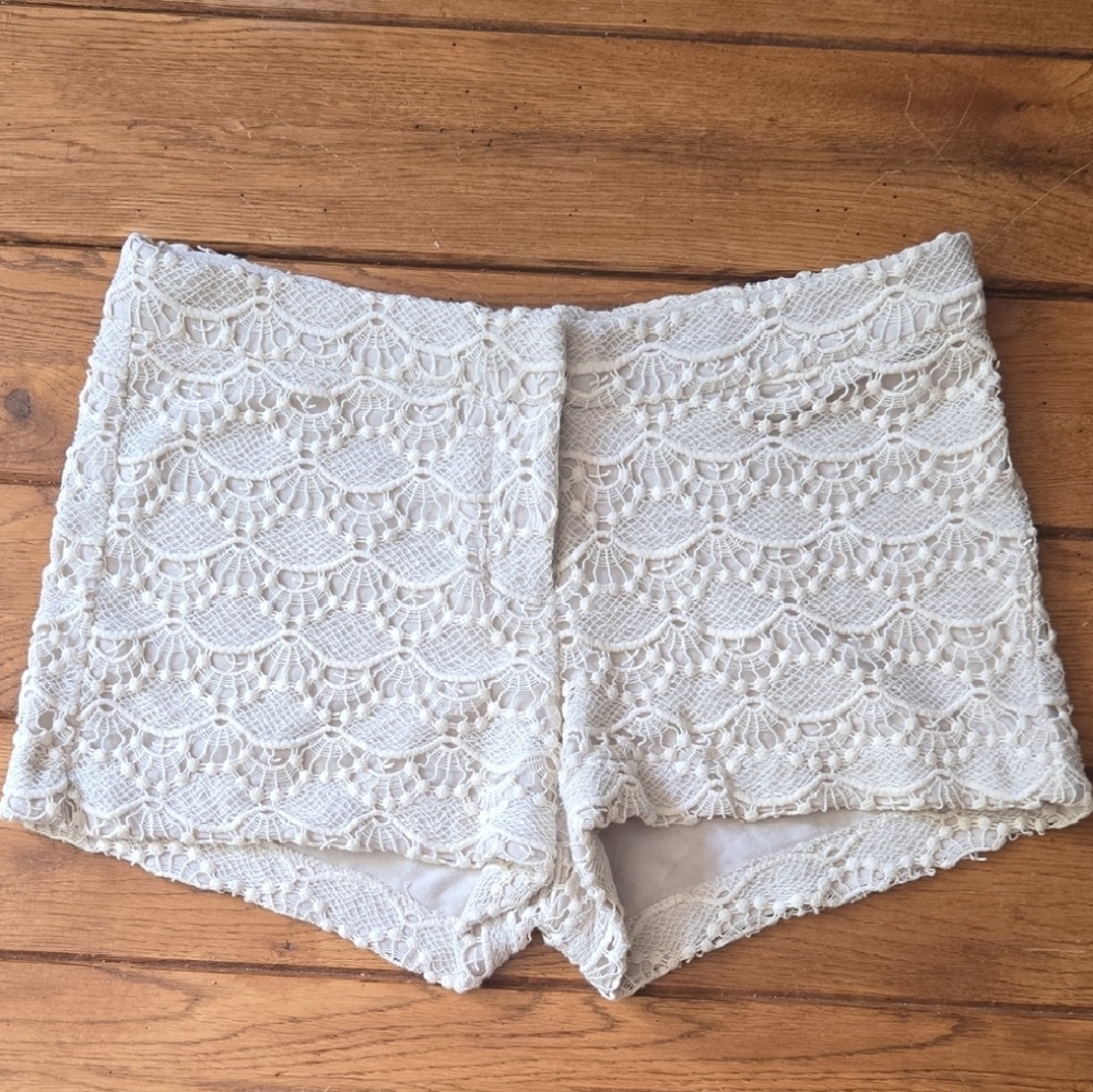Express High Waist Lace Shorts - Cream